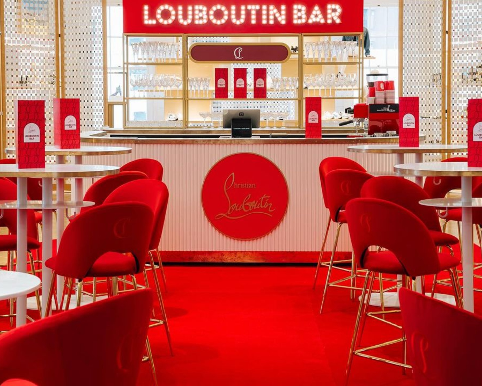 louboutin pop-up bar