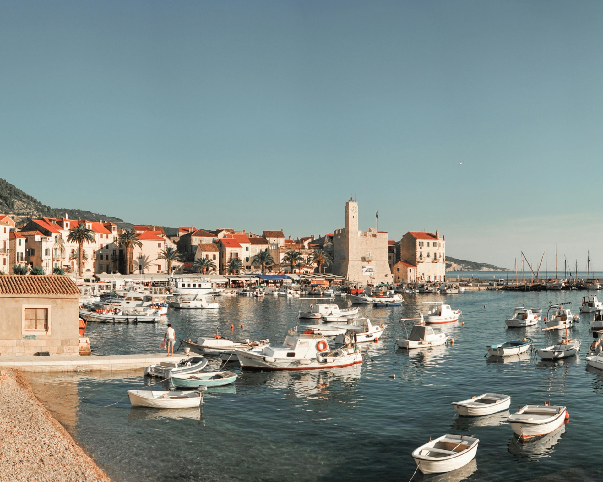 vis_komiza